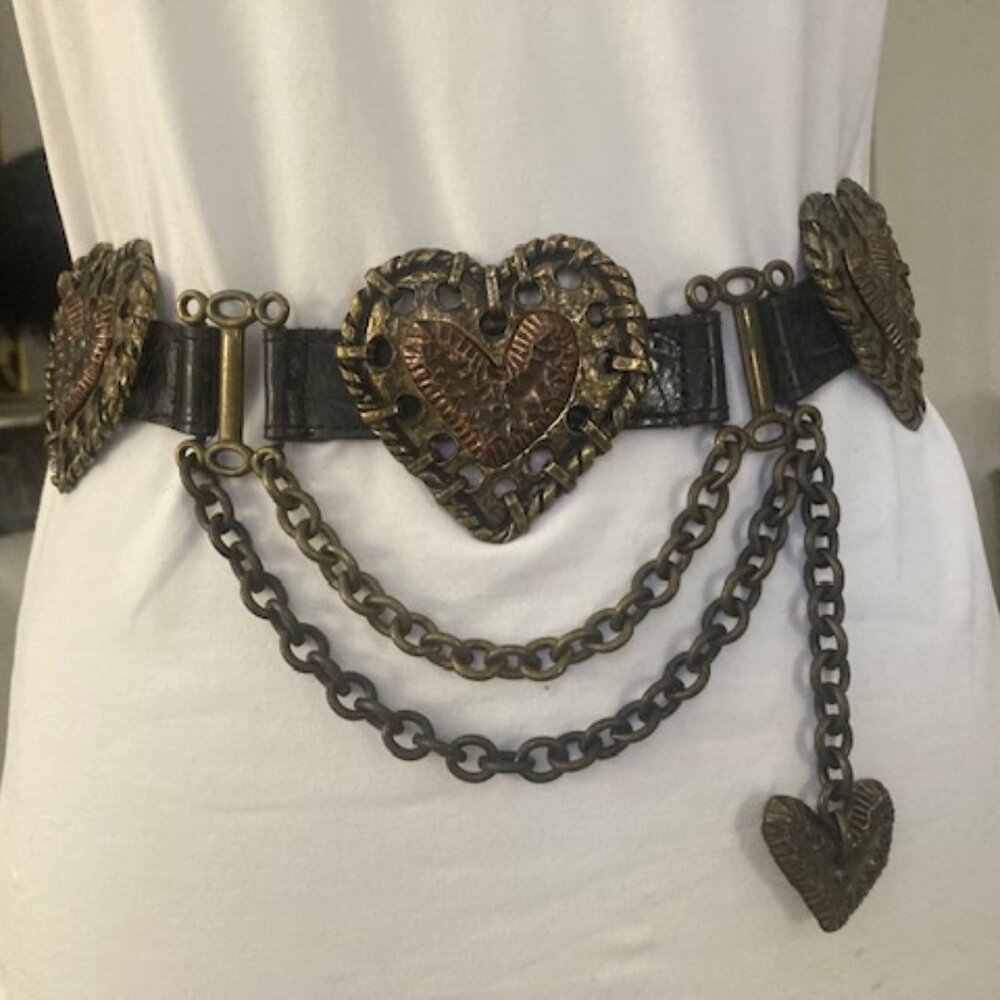 Vintage Streets Ahead Heart belt...Very Rare!! A magnificent piece!!